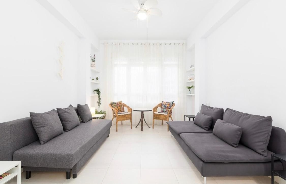 Suite Homes Santa Lucia Малага Экстерьер фото